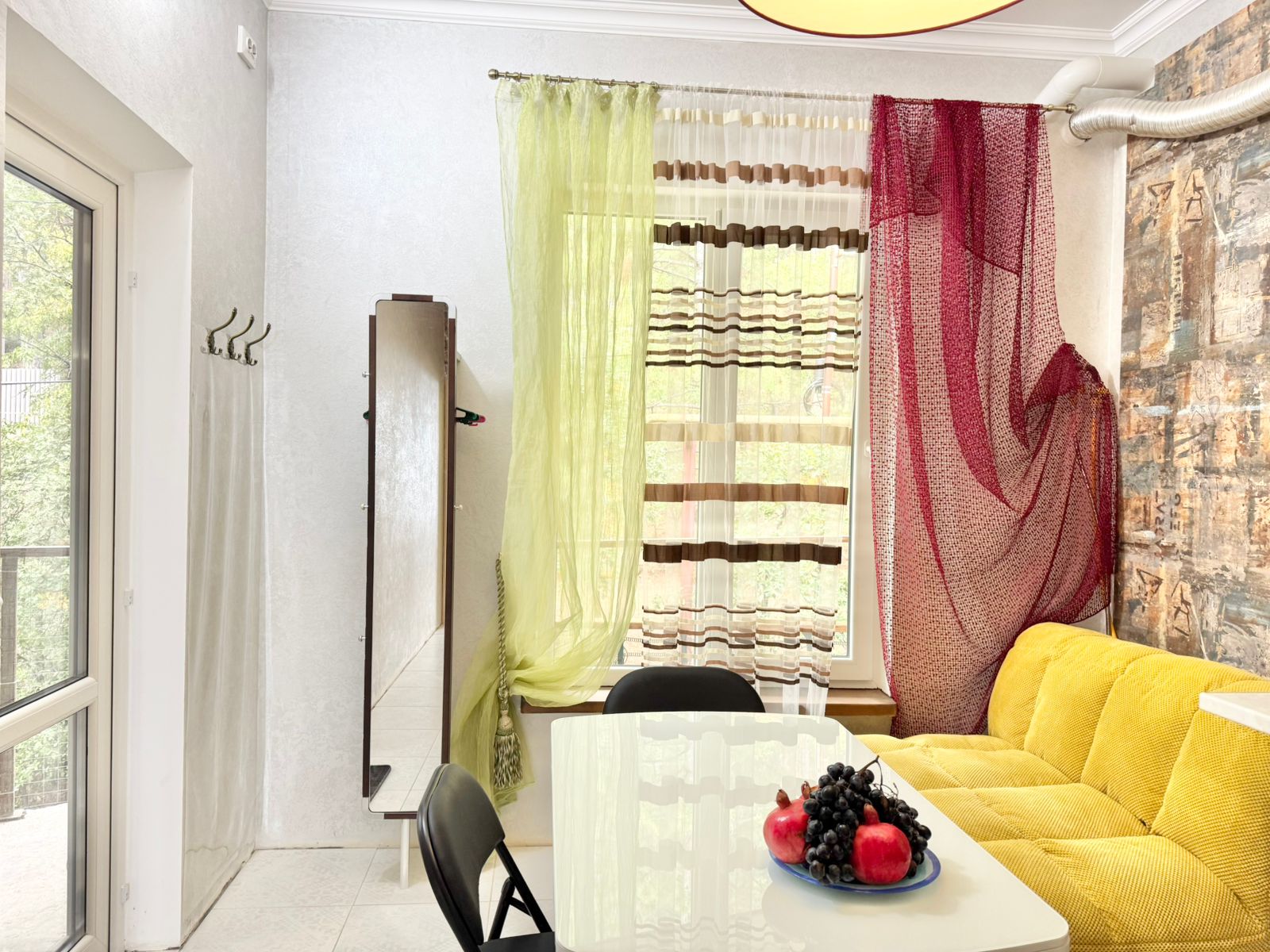 Стильная 1-комнатная квартира в пгт Советское 