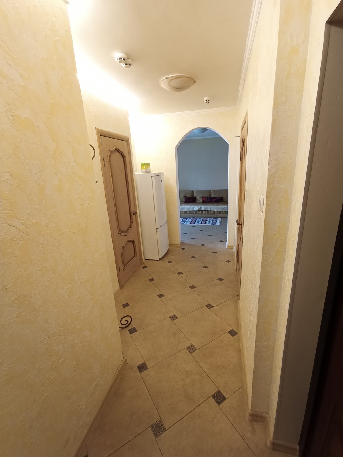 Квартира с видом на море , горы  и Ялтинскую бухту+паркинг