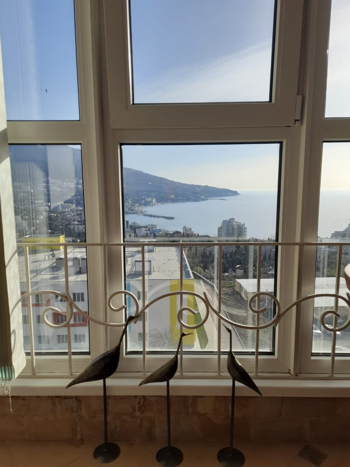 Квартира с видом на море , горы  и Ялтинскую бухту+паркинг