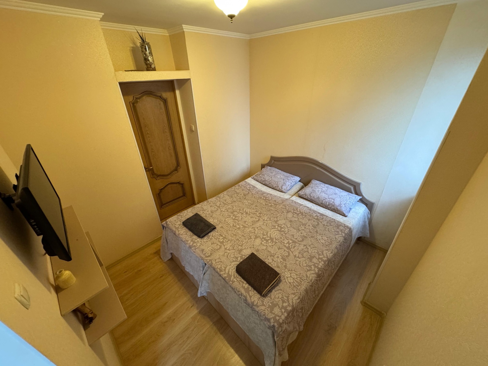 Квартира с видом на море , горы  и Ялтинскую бухту+паркинг