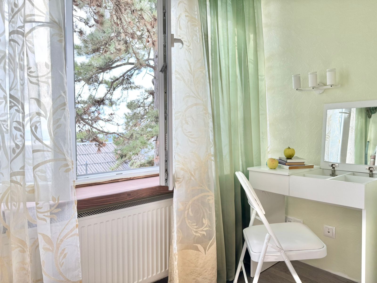 Стильная 1-комнатная квартира в пгт Советское 