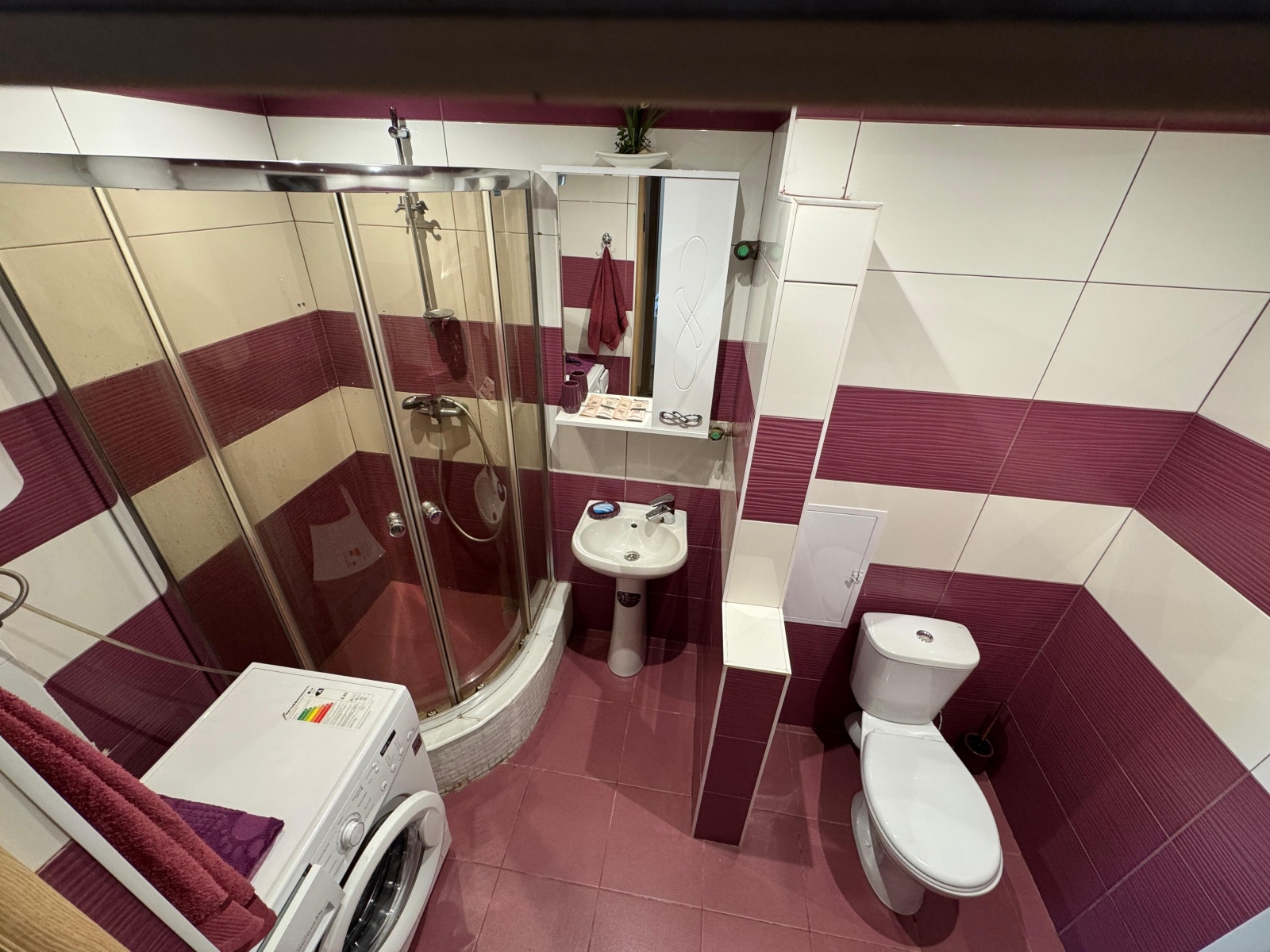 Квартира с видом на море , горы  и Ялтинскую бухту+паркинг